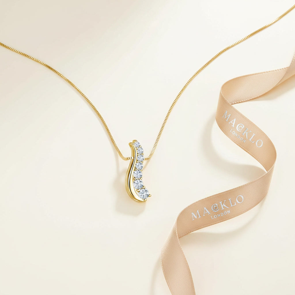 Mayfair Curved Moissanite Pendant Necklace - D Color VVS1 Arched Bib Design - 925 Silver | Macklo London
