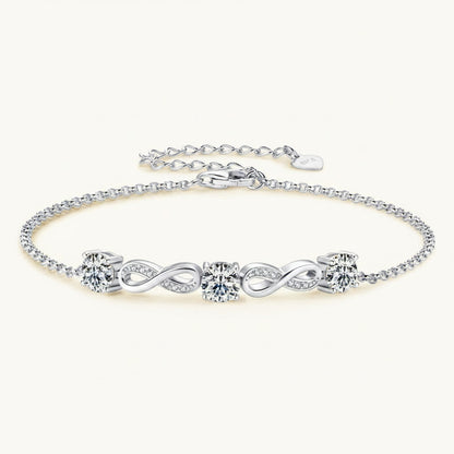 Moissanite Paperclip Bracelet – 5mm D Color VVS1, 925 Sterling Silver – The Mayfair Paperclip | Macklo London
