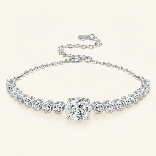 Mayfair Oval Cut Moissanite Bolo Bracelet 3ct - Adjustable Pull Chain - 925 Silver | Macklo London