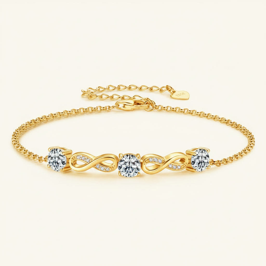 Moissanite Paperclip Bracelet – 5mm D Color VVS1, 925 Sterling Silver – The Mayfair Paperclip | Macklo London