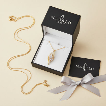 Moissanite Curve Pendant Necklace – 0.56ct D Color VVS1, 925 Sterling Silver – The Belgravia Curve | Macklo London