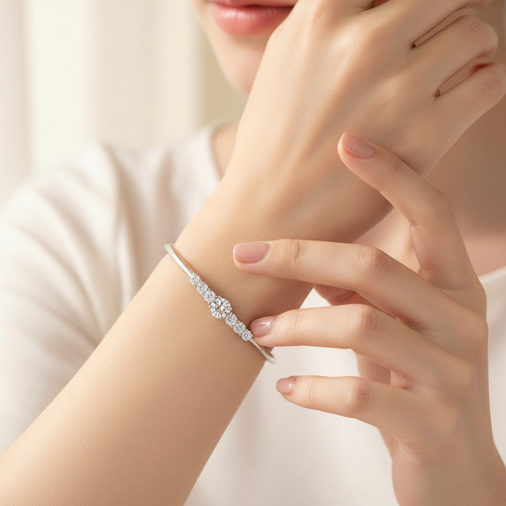 Moissanite Cuff Bracelet 3ct Sparkling – 925 Sterling Silver – The Mayfair Cuff | Macklo London