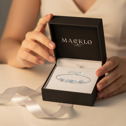 Moissanite Paperclip Bracelet – 5mm D Color VVS1, 925 Sterling Silver – The Mayfair Paperclip | Macklo London
