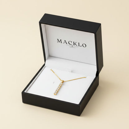 Moissanite Bar Necklace 2ct – 925 Sterling Silver – The Mayfair Bar  Macklo London