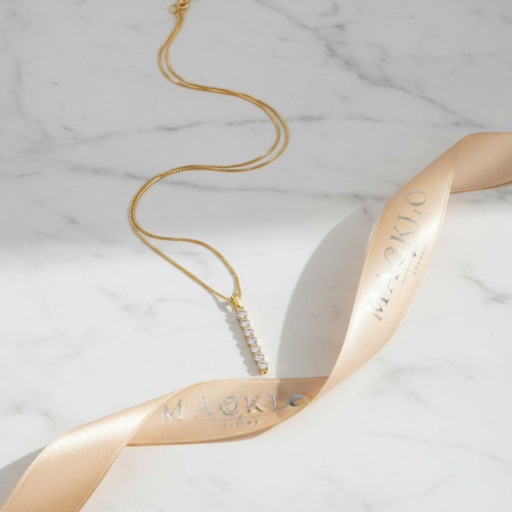 Moissanite Bar Necklace 2ct – 925 Sterling Silver – The Mayfair Bar  Macklo London