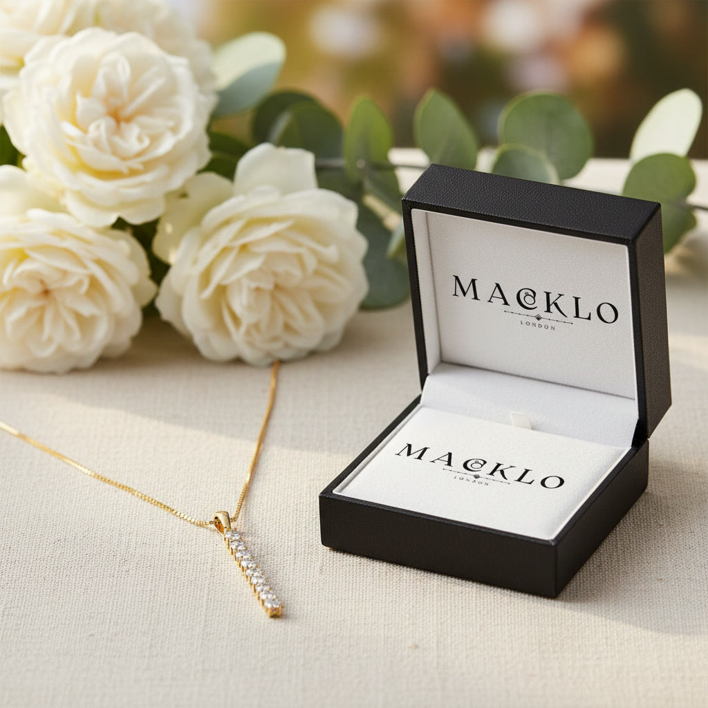 Moissanite Bar Necklace 2ct – 925 Sterling Silver – The Mayfair Bar  Macklo London