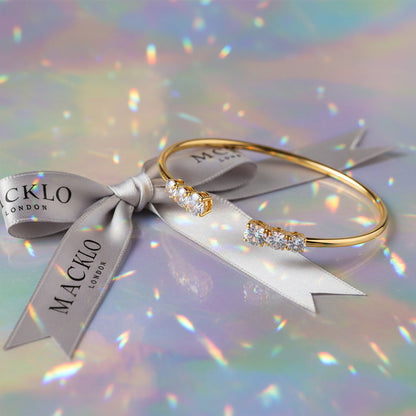 Moissanite Three Stone Bangle Bracelet 2.1ct – 925 Sterling Silver – The Kensington Bangle | Macklo London
