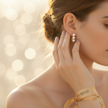 Moissanite U-Shape Hoop Earrings – 0.6ct D Color VVS1, 925 Sterling Silver – The Mayfair U | Macklo London