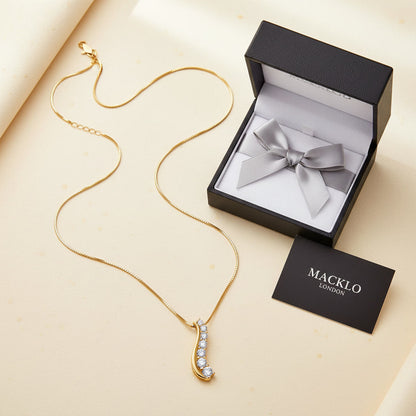 Moissanite Curve Pendant Necklace – D Color VVS1, 925 Sterling Silver – The Mayfair Curve | Macklo London